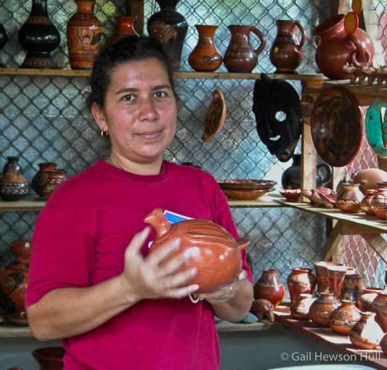 Chorotega tradition ceramacist, Santa Cruz, Costa Rica, 1998